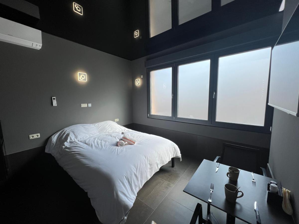 Logements Des Choraux Турне Екстериор снимка