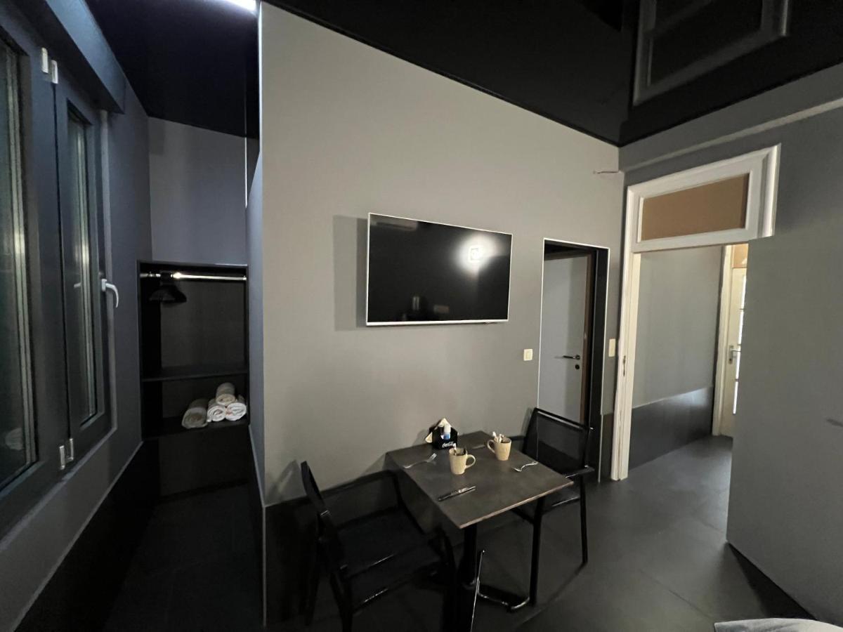 Logements Des Choraux Турне Екстериор снимка